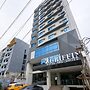 Griffin Hotel and Suites