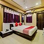 OYO 37339 Hotel Grand Murud