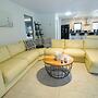 Vacation Home With A Stunning View - 870 3 Bedroom Home by RedAwning