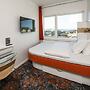 HHE Express Hotel
