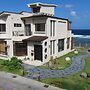 TORO Ocean Front B&B