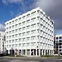 B&B HOTEL MASSY Gare TGV