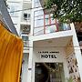 La Suite Airport Hotel