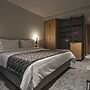 Hotel Mona Plaza