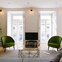 JOIVY Gorgeous 3BR home w/balcony nearby Time Out Market