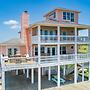 Selah 3 Bedroom Home by RedAwning