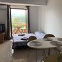 Gorgeous Biserka Apartment near the sea