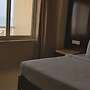 Hotel East West
