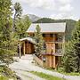 Quiet Chalet in Turracherhöhe with Sauna & Indoor Hot Tub