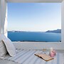 GeorgOIA House Volcano View