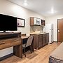 WoodSpring Suites Toledo Maumee