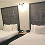 Super 8 by Wyndham Montreal