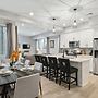 Bright 3 Bedroom + Rooftop Views