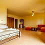 Onar Mani Suites