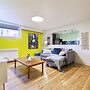 Colourful 2-bedroom Apartment