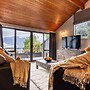 Spacious Alpine Lake View Townhouse Walk TO Town