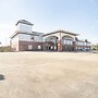 OYO Townhouse Clute Lake Jackson