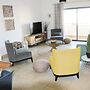 3-bedroom Apt, Sleeps 6, Pool, Gym & Jacuzzi