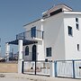 Anatoli 3BR Holiday Home Near the Beach