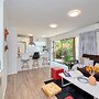 Bright 3 Bedroom near St Lukes Mall 3