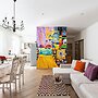Art Apartment on Nevskiy Avenue