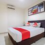 Flagship 2688 Guntur Hotel