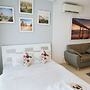 Jolie Home - Sky Center - Block A
