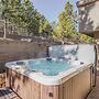 Verdant Oasisluxury, Traveler's Home W/hottub!
