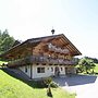 Villa on a Courtyard Near the ski Area in Salzburg