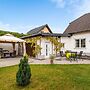 Apartment With Fenced Garden in Faid