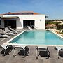 Spacious Villa in Salir de Mato With Private Pool, Terrace