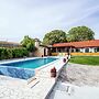 Lovely Holiday Home With Private Infinity Pool, Great Garden With Terr
