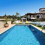 1097 Villa Jomada