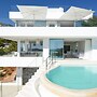 Villa Triple X