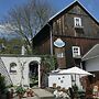 Apartment in Thuringian Forest With Garden