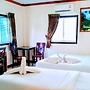 Golden Bee PhiPhi Hostel