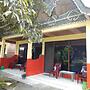 Merlyn Guest House