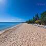 Pili Beach Resort Agmanic