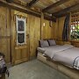 Hmong Sister House - Hostel