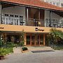 Melange Luxury Service Apartment