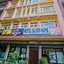 Hotel Silver Home - Hostel