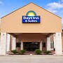 Days Inn & Suites by Wyndham Conroe North