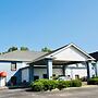 Grand Vista Hotel and Suites