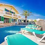 Porto Colom, Villa With Pool x 10 People