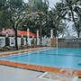 Villa MJ Maristela Beach Resort