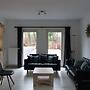 New House on the Edge of a Large Forest, Large Garden,very Quiet, Beau