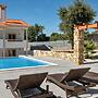 Wonderful Villa in Ferreira do Zezere With Private Pool