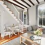Beautiful Renovated Apartment Near King Street