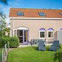 Restyled Bungalow With 2 Bathrooms, Near the Beach