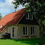 Spacious Holiday Home With Wifi, 20 km From Assen